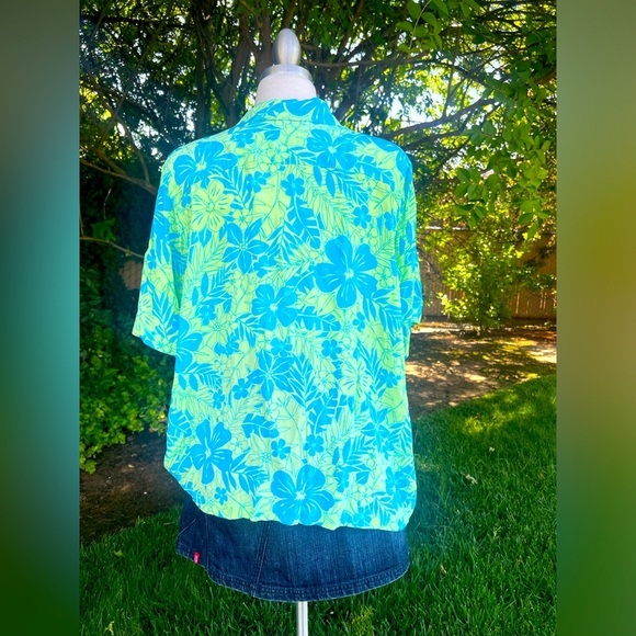 Marsh Landing plus size Teal and Yellow Floral Shirt - Picture 7 of 7